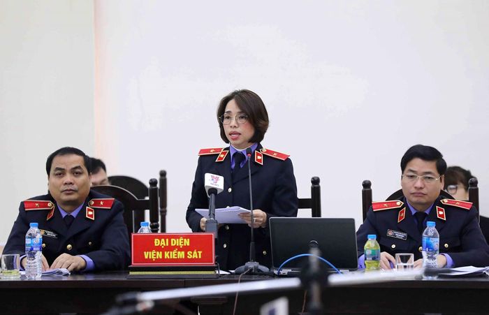 Đại diện Viện kiểm sát luận tội. Ảnh: Như Ý