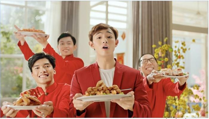 Với món quà sức khỏe như Trà Thanh Nhiệt Dr Thanh, các “raver” có thể quẩy hết mình mà không sợ mệt mỏi, nóng trong người.