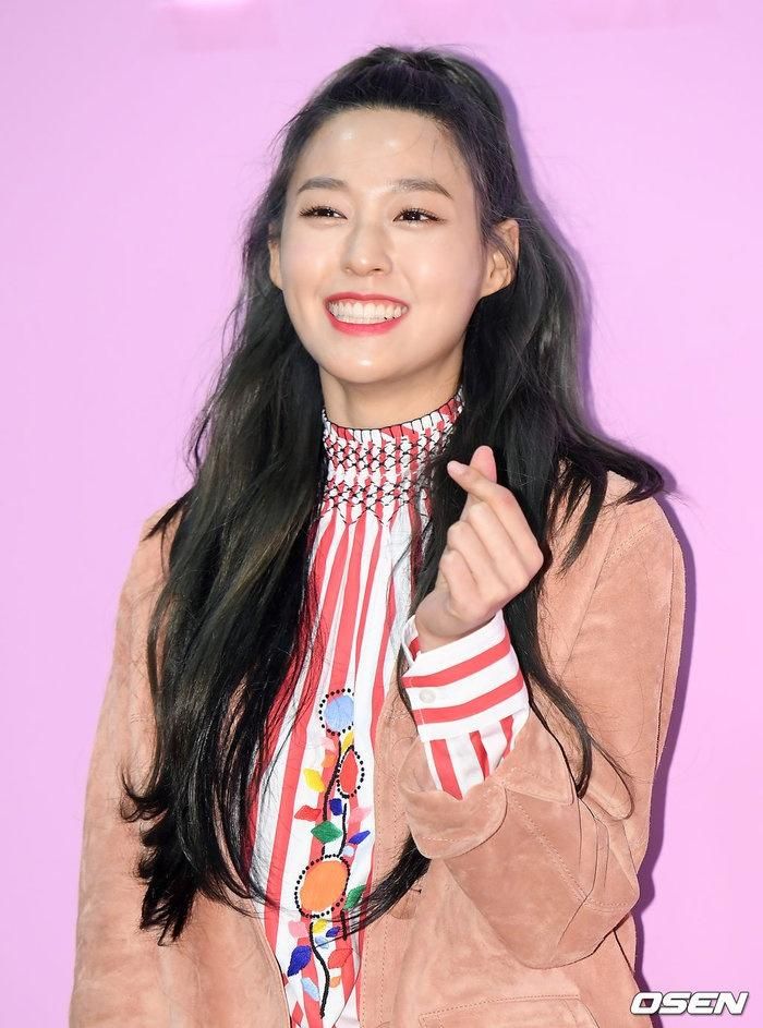 Ngoài Irene, sự có mặt của nữ idol được mệnh danh là “báu vật quốc dân” cũng thu hút sự quan tâm của công chúng.