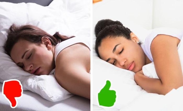 Ngủ với tóc búi: Một trong những cách dễ nhất để tạo khối cho tóc là tác động trong khi bạn đang ngủ. Gội đầu ngay trước khi đi ngủ và dùng một lọn tóc để cuốn mái tóc ướt lên thành búi cao. Bằng cách này, tóc của bạn sẽ khô qua đêm và khi thức dậy vào sáng hôm sau, bạn sẽ nhận thấy mái tóc bồng bềnh, lượn sóng. Bạn cũng có thể thử 2 búi tóc để có vẻ ngoài mới lạ hơn.