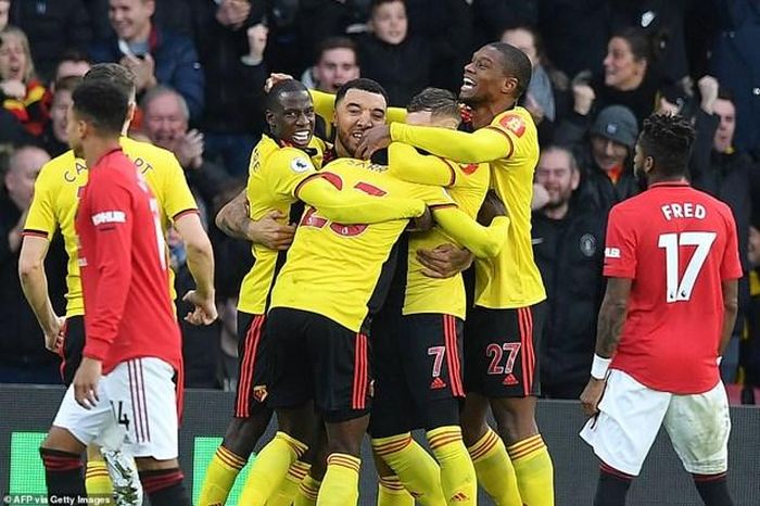 Watford khiến Quỷ đỏ đón Giáng sinh trong buồn bã.