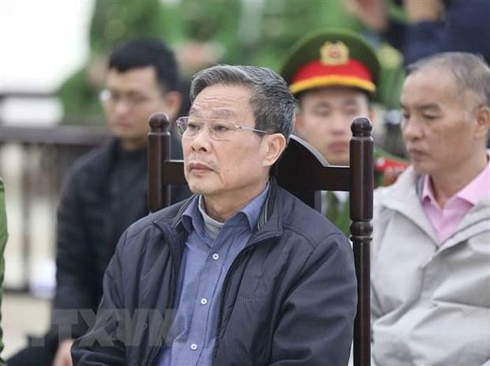  Bị cáo Nguyễn Bắc Son (sinh năm 1953, cựu Bộ trưởng Bộ Thông tin và Truyền thông) tại phiên tòa. (Ảnh: Doãn Tấn/TTXVN)