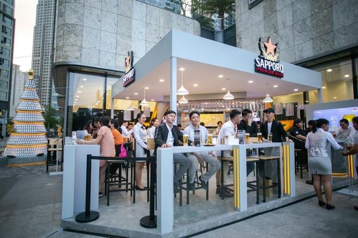 Một góc Sapporo Premium Bar tại Landmark 81.