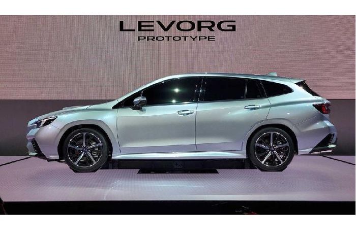 Quay trở lại với nhân vật chính, các fan của Subaru có lẽ sẽ mong chờ một chiếc Levorg Prototype với ngoại thất năng động hơn so với phiên bản từng xuất hiện tại Tokyo Motor Show hồi đầu năm nay.