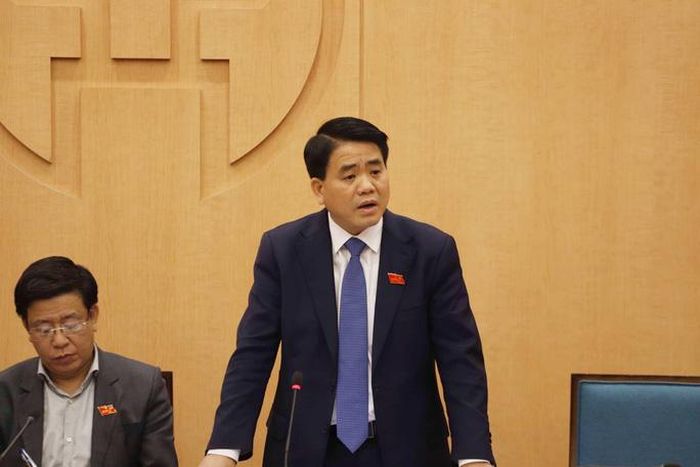 Theo ông Nguyễn Đức Chung, bên cạnh những kết quả tích cực về kinh tế, thành phố còn các tồn tại về cán bộ
