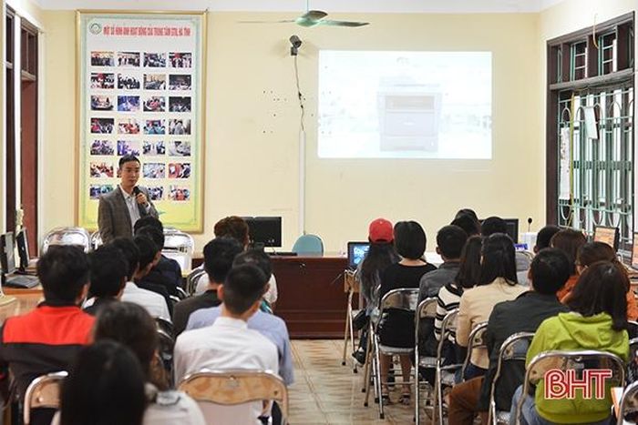 Doanh nghiệp giới thiệu, tư vấn vị trí việc làm cho ứng viên