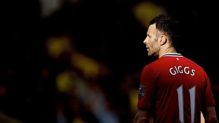 Ryan Giggs huấn luyện viên tạm quyền kiêm cầu thủ của MU