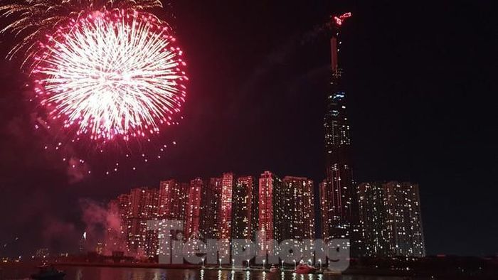 Những đợt bắn tầm cao ở khu vực tòa nhà Landmark 81.