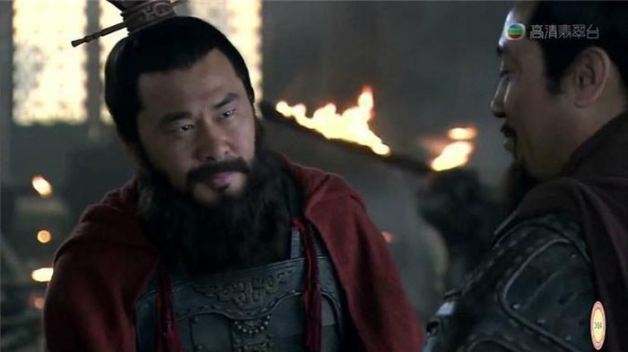  Sau khi hoàn tất nghi lễ trong ngày đại hỉ của tân lang - tân nương, Tào Tháo và Viên Thiệu âm mưu "trộm" cô dâu. 