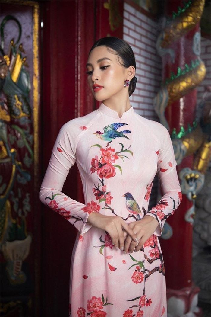 Với danh hiệu của mình, cô đã thực hiện vô số những việc làm ý nghĩa góp ích cho cộng đồng và những hành động nhân ái giúp đỡ những người gặp khó khăn trên nhiều tỉnh thành.
