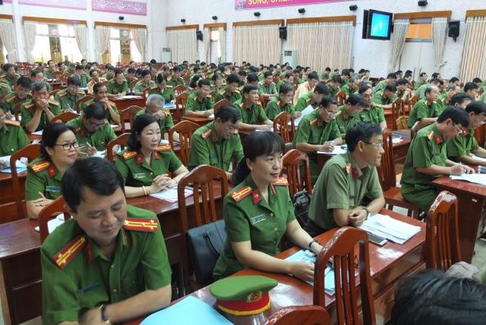 Các đại biểu tham dự hội nghị