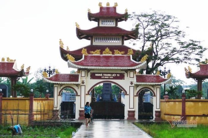 Nghĩa trang liệt sĩ xã Nhật Tựu (Kim Bảng, Hà Nam)
