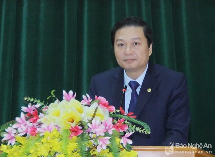 Đồng chí Lê Hồng Vinh - Ủy viên Ban Thường vụ Tỉnh ủy, Phó Chủ tịch UBND tỉnh phát biểu tại hội nghị. Ảnh: Mai Hoa