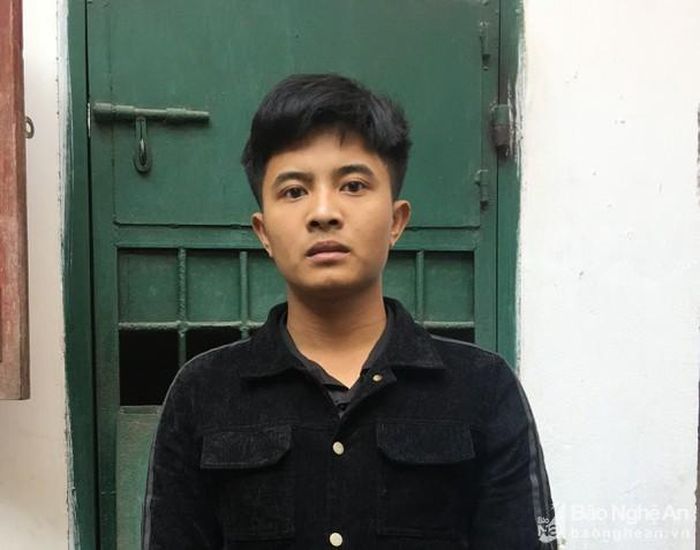 Đối tượng Nguyễn Đình Nam đã đến Công an huyện Đô Lương đầu thú. Ảnh: Ngọc Phương