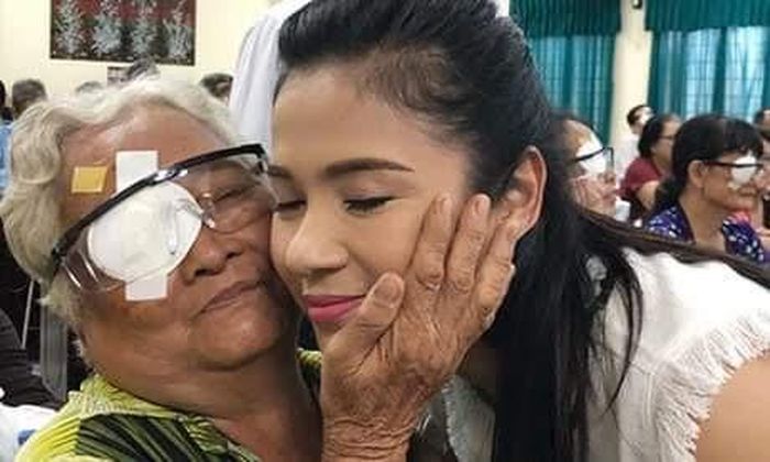 Không scandal, chăm làm việc thiện, đó là Việt Trinh của hiện tại