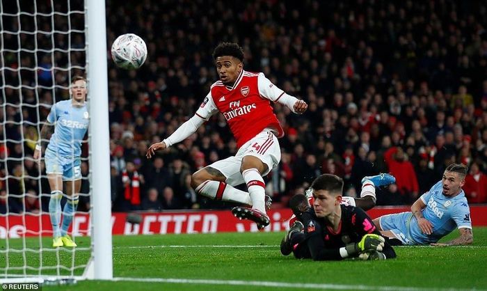 Tình huống Reiss Nelson ghi bàn duy nhất của trận đấu