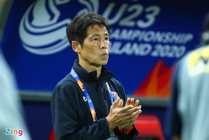  HLV Nishino đã giúp U23 Thái Lan lột xác sau khi bị loại từ vòng bảng SEA Games 30. Ảnh: Quang Thịnh. 