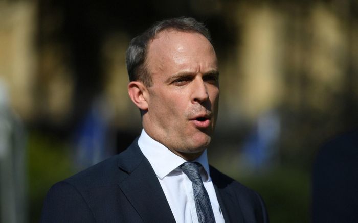 Ngoại trưởng Anh Dominic Raab mới đây đã lên án các cuộc tấn công liều lĩnh và nguy hiểm của Iran vào các căn cứ quân sự Mỹ tại Iraq