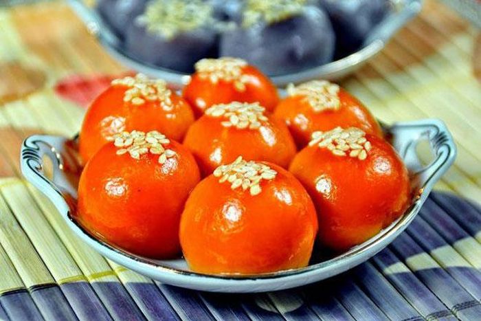 Bánh gấc Ninh Giang. 