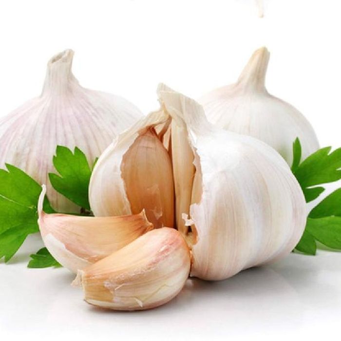 Tỏi cũng không hề giúp giảm được nồng độ cồn.