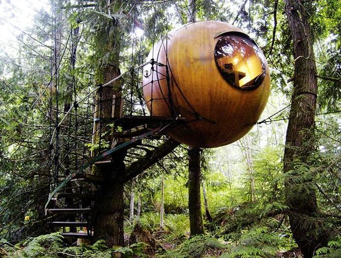  Cái tên thứ hai không thể không nhắc đến đó là Free Spirit Spheres. Đây là khu nghỉ dưỡng nổi tiếng ở đảo Vancouver, Canada 