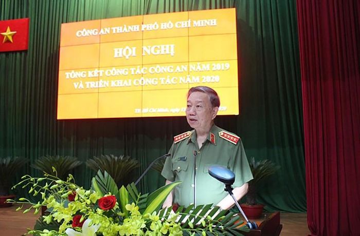Bộ trưởng Bộ Công an - Đại tướng Tô Lâm phát biểu chỉ đạo tại hội nghị. Ảnh CA