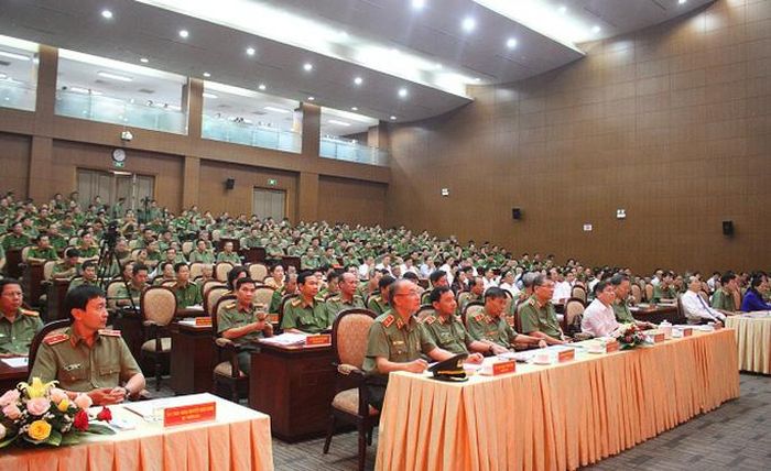 Các đại biểu tham dự hội nghị