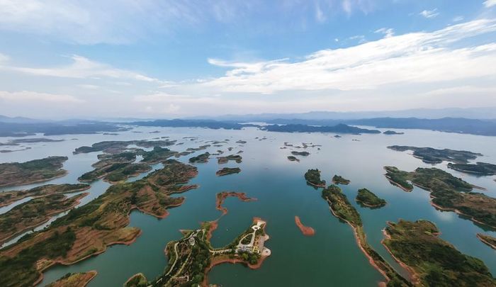 Hồ Qiandao, thành phố Hàng Châu, tỉnh Chiết Giang.