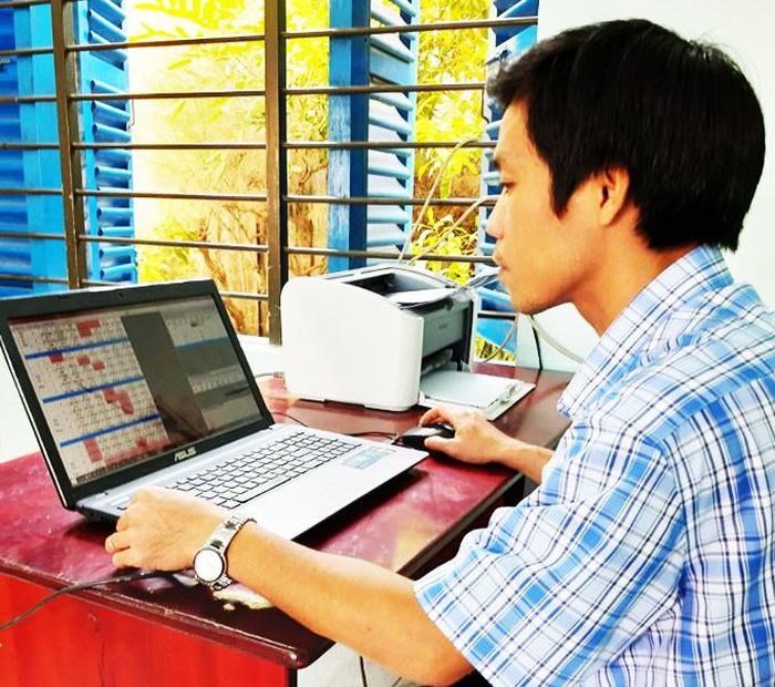 Thầy Tạ Tự Khải tiếp tục nghiên cứu nâng cấp phần mềm. 