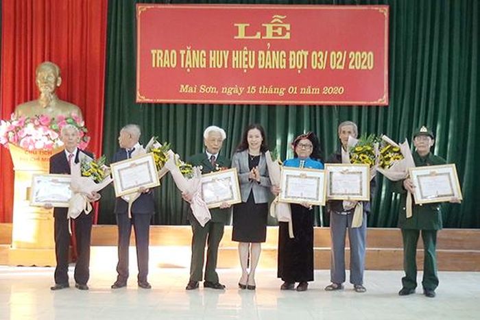 Đồng chí Mai Thu Hương, Ủy viên Ban Thường vụ tỉnh ủy, Trưởng ban Tuyên giáo tỉnh ủy