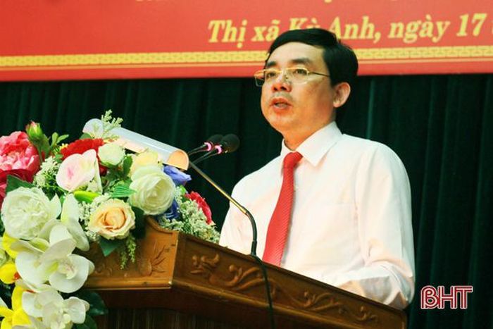 Bí thư Thị ủy Đặng Văn Thành bế mạc hội nghị