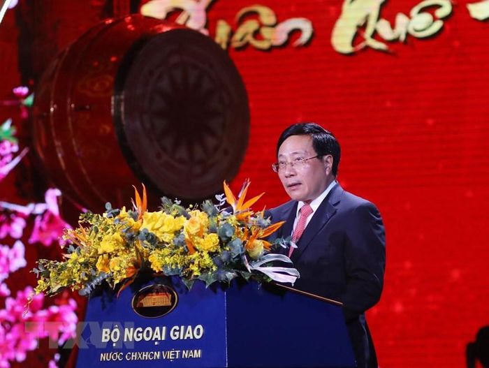 Phó Thủ tướng Phạm Bình Minh phát biểu khai mạc chương trình Xuân Quê hương năm 2020. (Ảnh: Lâm Khánh/TTXVN)