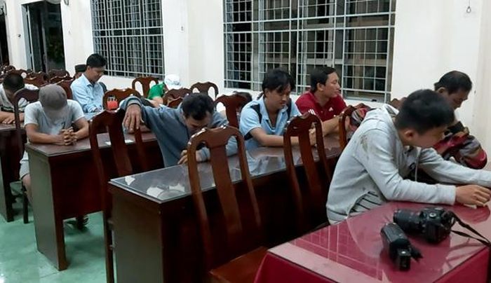 Các đối tượng tại cơ quan Công an. 