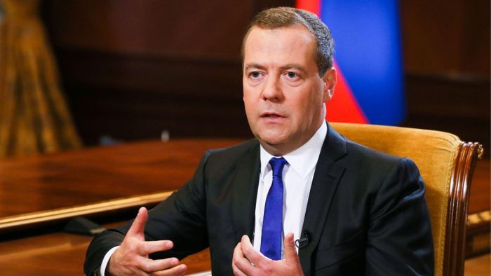 Cựu Thủ tướng Nga Dmitry Medvedev đã gọi việc từ chức của chính phủ là một sự kiện thông thường