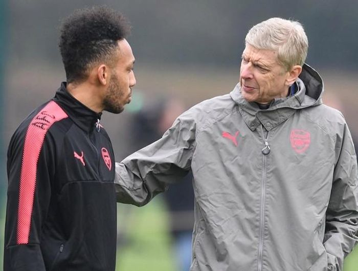  6. Arsene Wenger. Tổng chi: 767 triệu bảng. Hợp đồng lớn nhất: Pierre-Emerick Aubameyang, 56 triệu bảng 