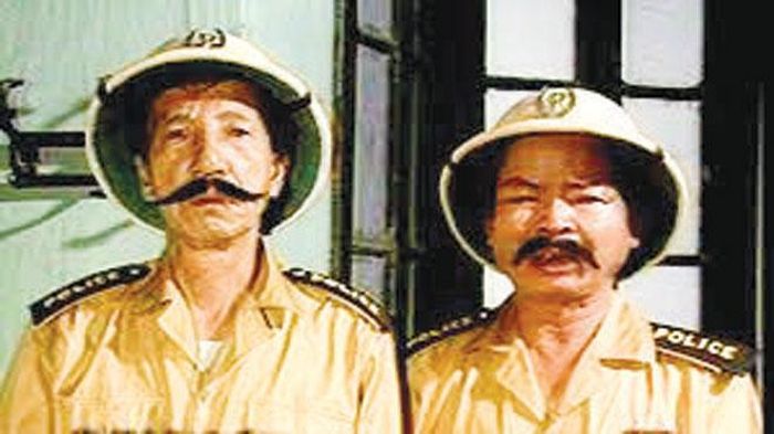 Cố NSƯT Trịnh Mai (bên phải) và cố NSND Trịnh Thịnh trong phim “Số đỏ”.