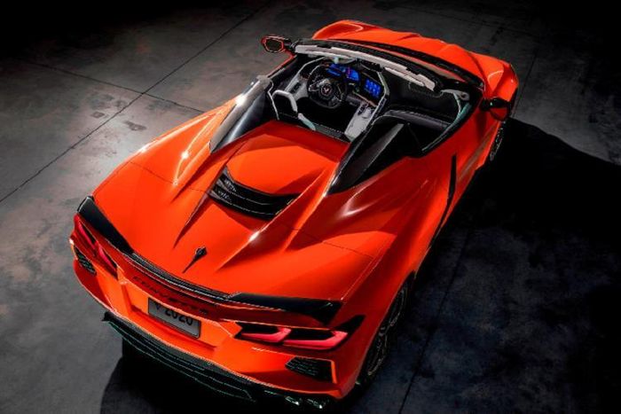 Vào tháng 11 năm ngoái, chính ông đã đưa ra nhận xét trên mẫu C7 rằng, một trong những lí do mà Convertible không bán chạy như Coupe vì chúng trông “không đẹp” bằng mẫu coupe.