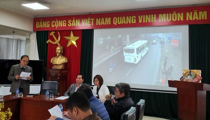 Camera giam sát phương tiện và lái xe tại Bến xe Nước Ngầm.