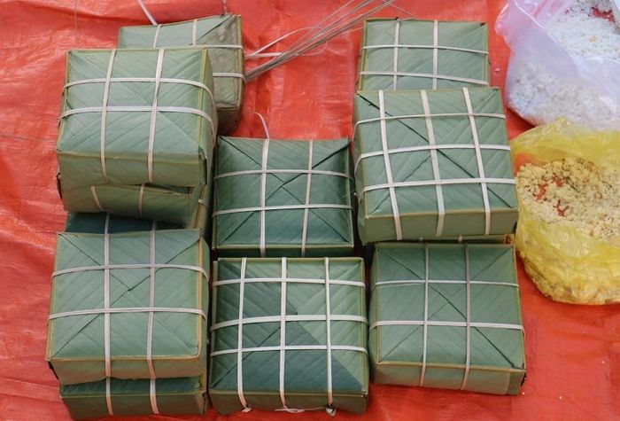 và bánh chưng.