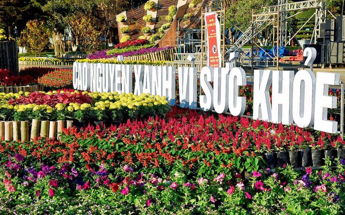 TP. Pleiku sẽ trở thành một thành phố hiện đại, đậm đà bản sắc dân tộc, lấy chất lượng sống của cộng đồng dân cư làm nền tảng, trở thành một Cao Nguyên xanh vì sức khỏe trong tương lai