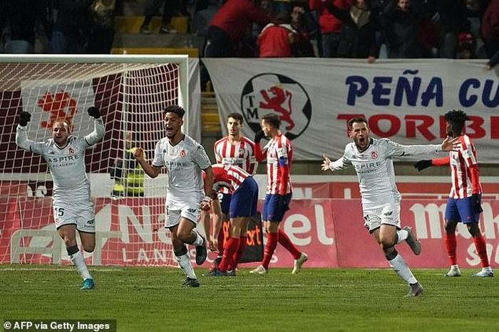 Đội bóng thành Madrid tiếp tục gây thất vọng khi để chủ nhà Leonesa chọc thủng lưới lần thứ 2 ở phút 108. Quãng thời gian còn lại là không đủ để đội khách lật ngược thế cờ.