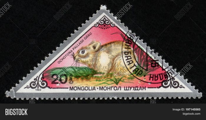 Tem có hình chuột của Mông Cổ phát hành năm 1983.