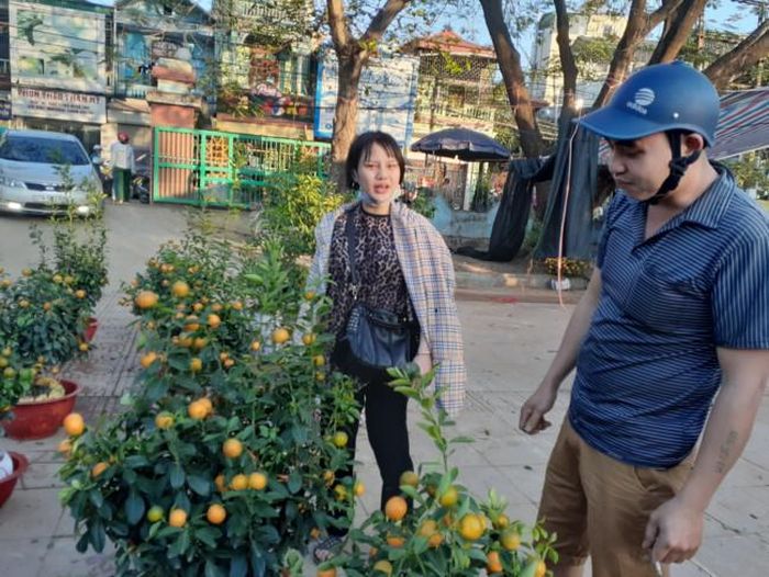  Chủ quất chua sót chở hàng về chứ không "phá giá"