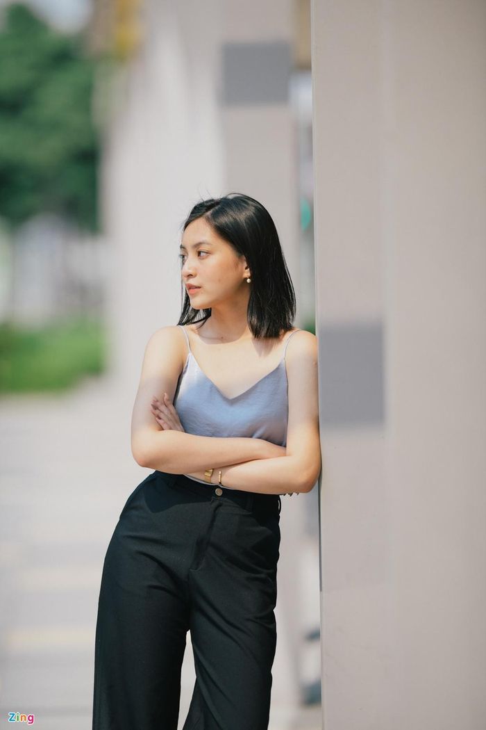  Cô hiện thường xuyên xuất hiện với vai trò người dẫn chương trình của VTV7. 
