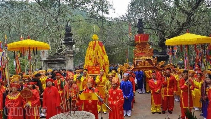 Rước giò hoa tre tại hội Gióng Sóc Sơn