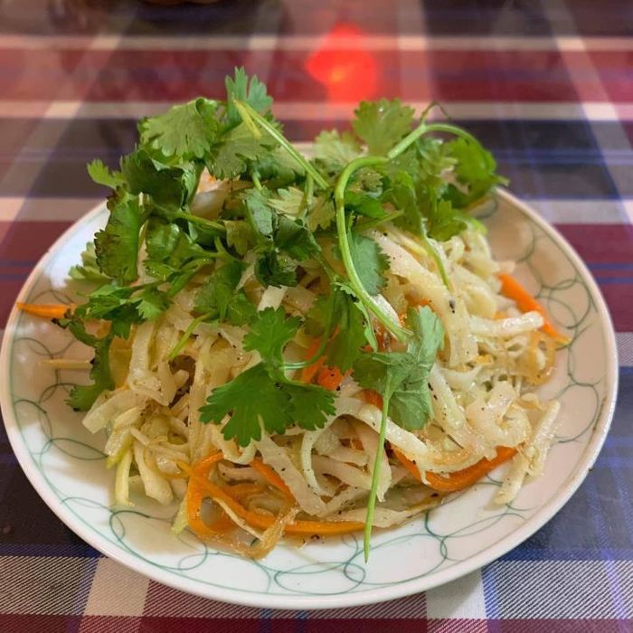 Mực xào su hào. Ảnh: Thời đại plus