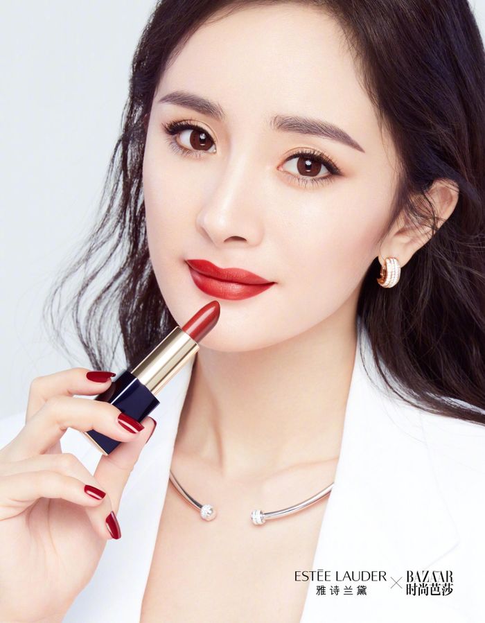 Thời gian qua, Dương Mịch tiếp tục vướng lùm xùm tình ái chia tay trai trẻ Ngụy Đại Huân sau khi ly hôn chồng Lưu Khải Uy.