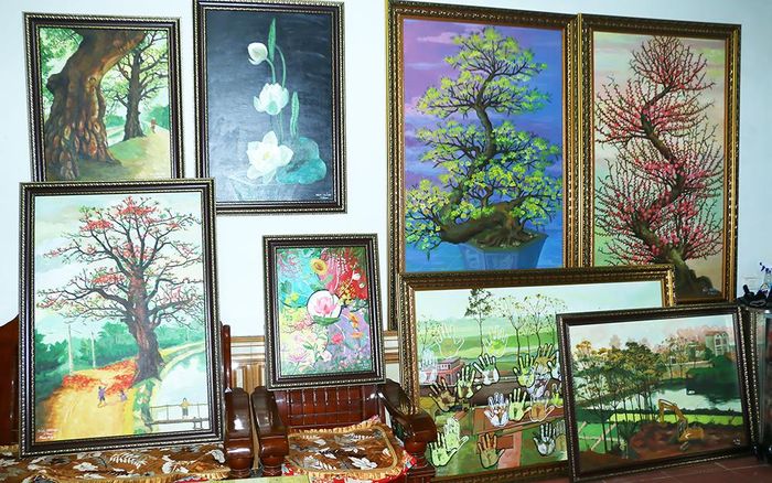 Những thể loại tranh vẽ như thế này được người dân lựa chọn treo Tết.