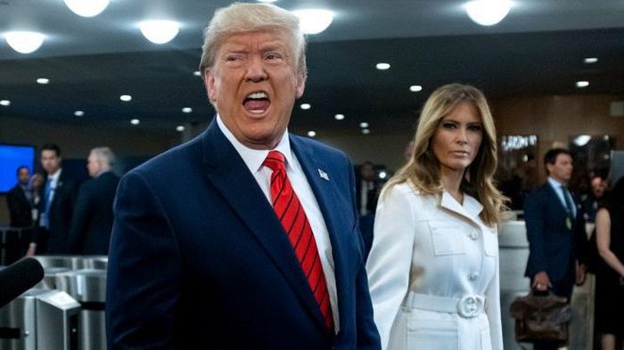 Tổng thống Mỹ Donald Trump cùng phu nhân Melania Trump đến tham gia cuộc thảo luận chính trị chung tại phiên họp thứ 74 của Đại hội đồng Liên Hợp Quốc, ngày 24/9/2019. (Ảnh: AP)