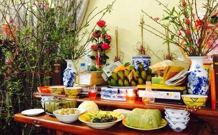 Chuẩn bị mâm cúng mùng 3. Ảnh minh họa